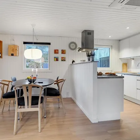 Cozy In With Kitchen * Pandrup