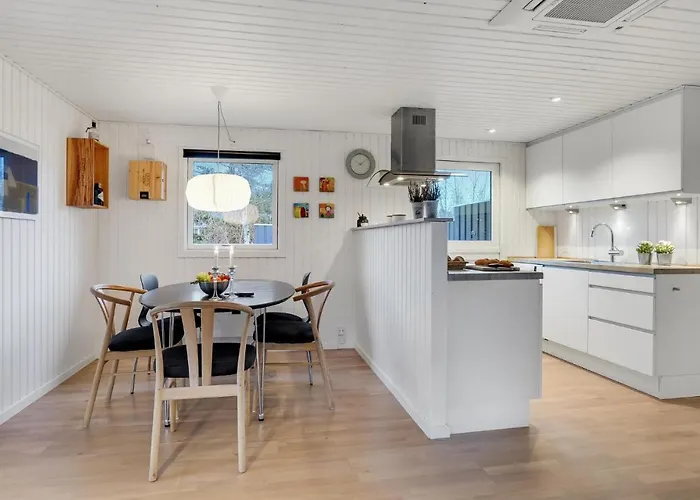 Cozy In With Kitchen * Pandrup